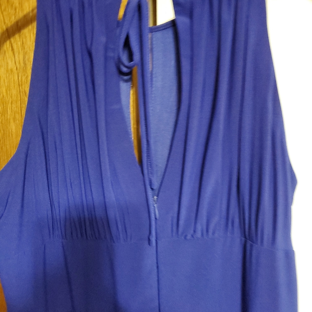 Dress - Picture 3 of 4